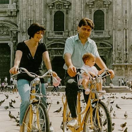 Linda Morselli with her parents.